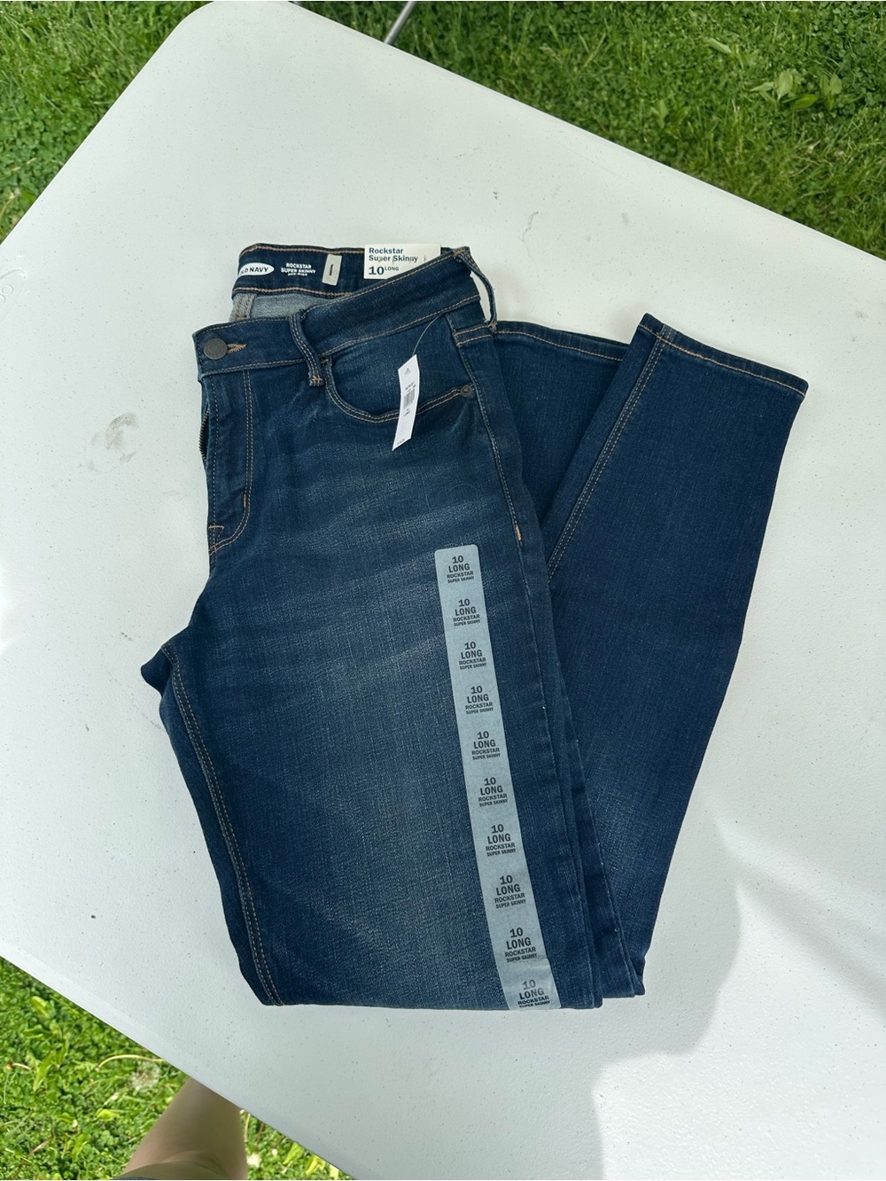 Old Navy Dark Wash Skinny Jeans - Blue
